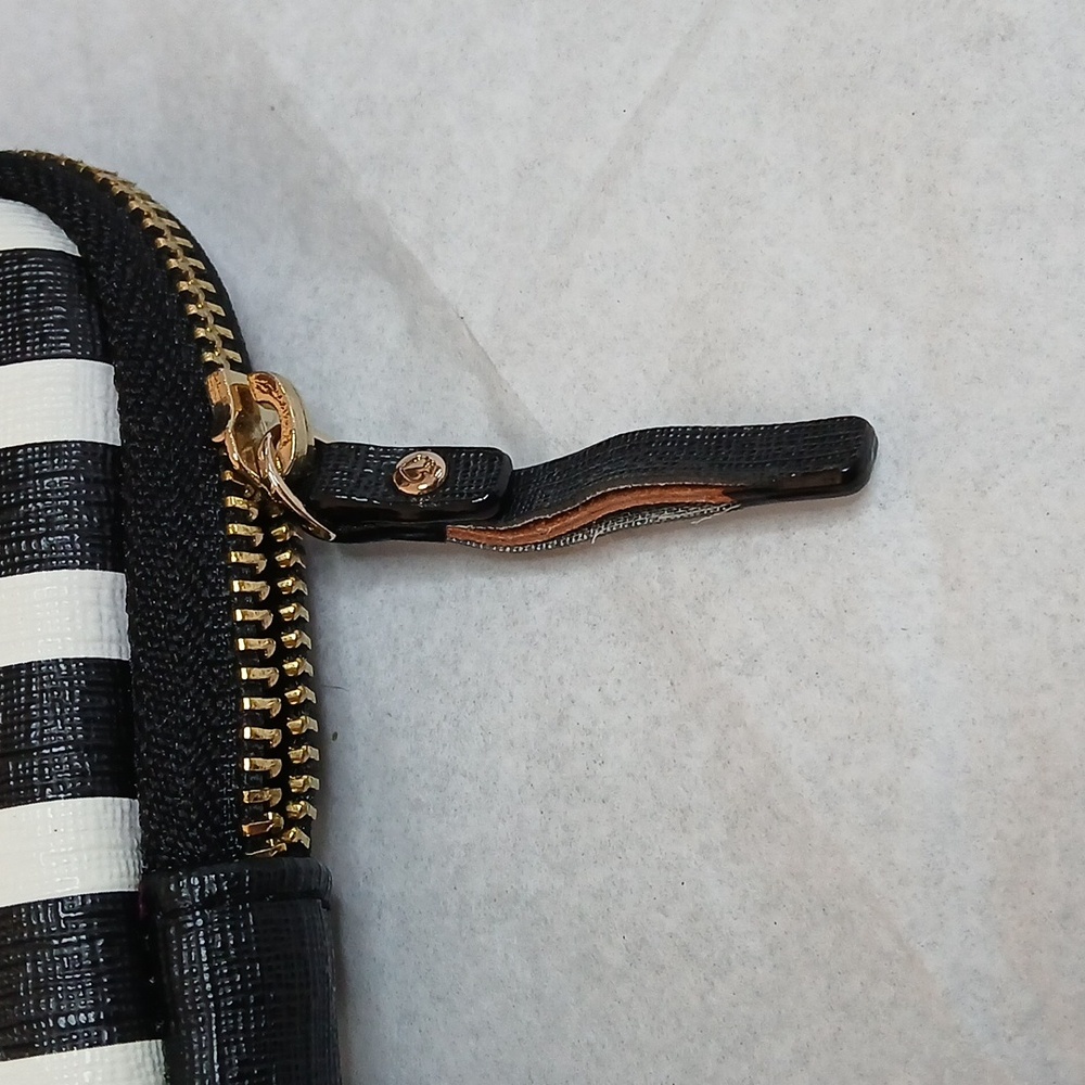 EUC Kate Spade Black And White Stripe 13"×9.5" Laptop Notebook Sleeve - Picture 5 of 9